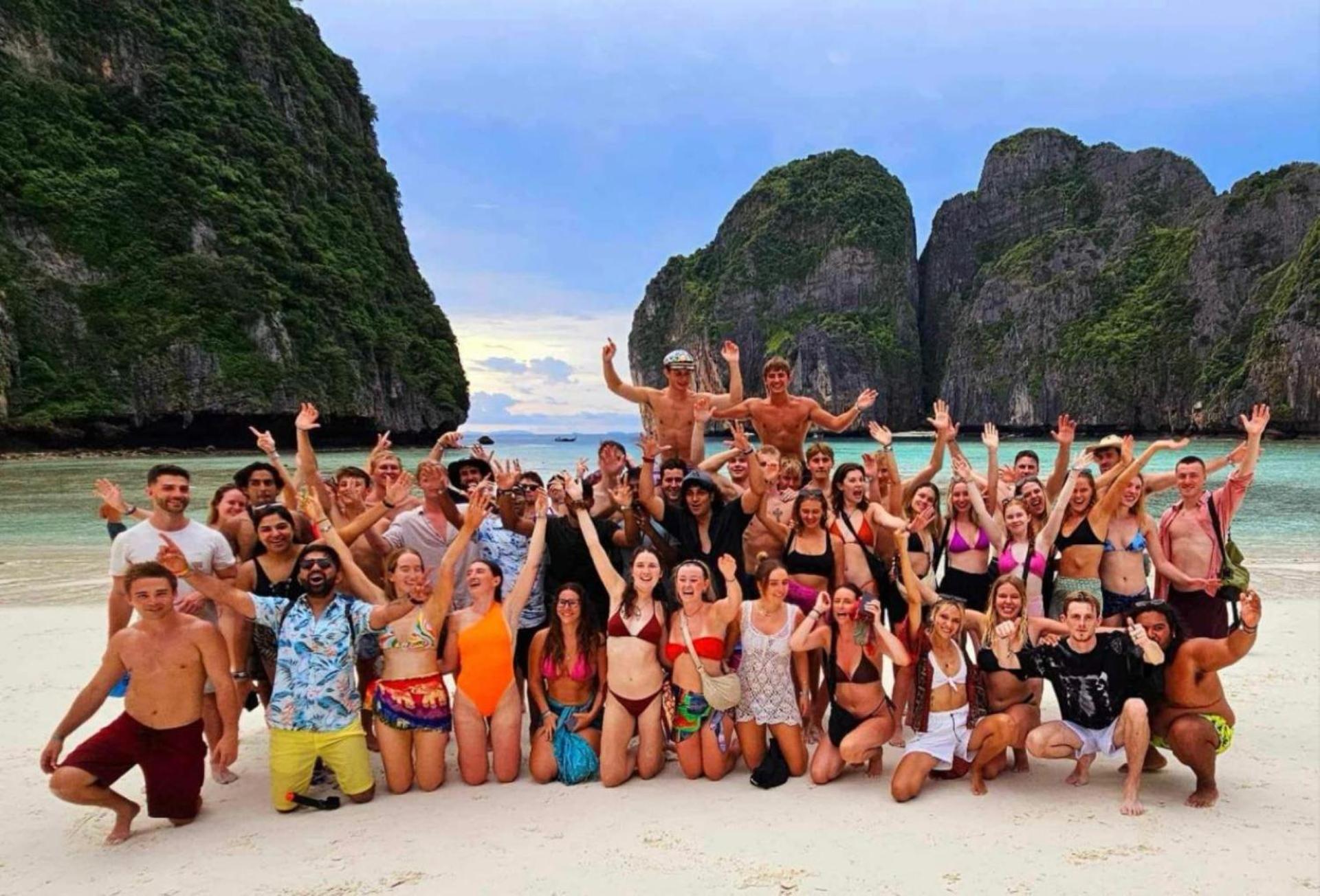 Blanco Beach Bar Hostel Phi Phi-øyene Eksteriør bilde